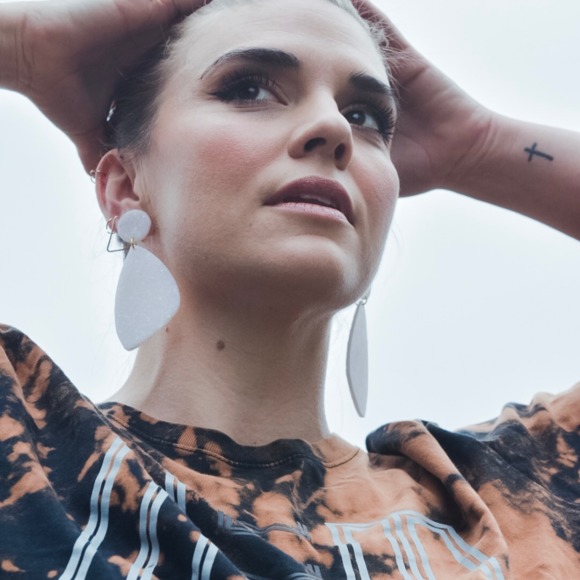 Meet your Posher, Ashley - Picture 1 of 1